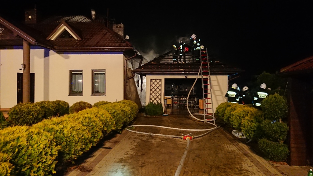 Nowy Sącz, ul. Dunajcowa, pożar budynku mieszkalnego 30 03 2019 OSP Mystków (1)
